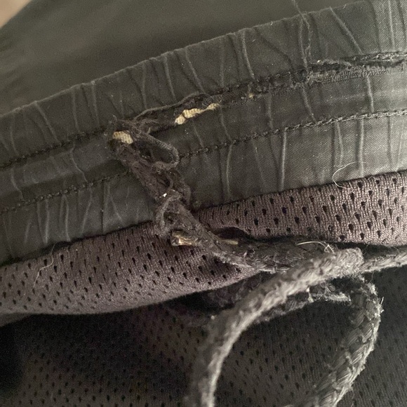 ADIDAS BLACK VINTAGE JOGGERS TRACK PANTS WITH DRAWSTRINGS & POCKETS - Picture 13 of 14